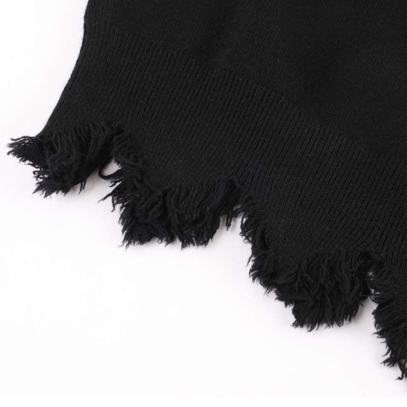 Distressed Fringe Heart Knit Sweater - Picture 4 of 7